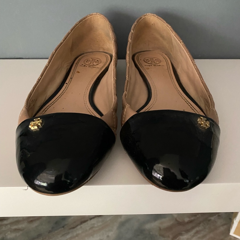 Black/nude Tory Burch flats